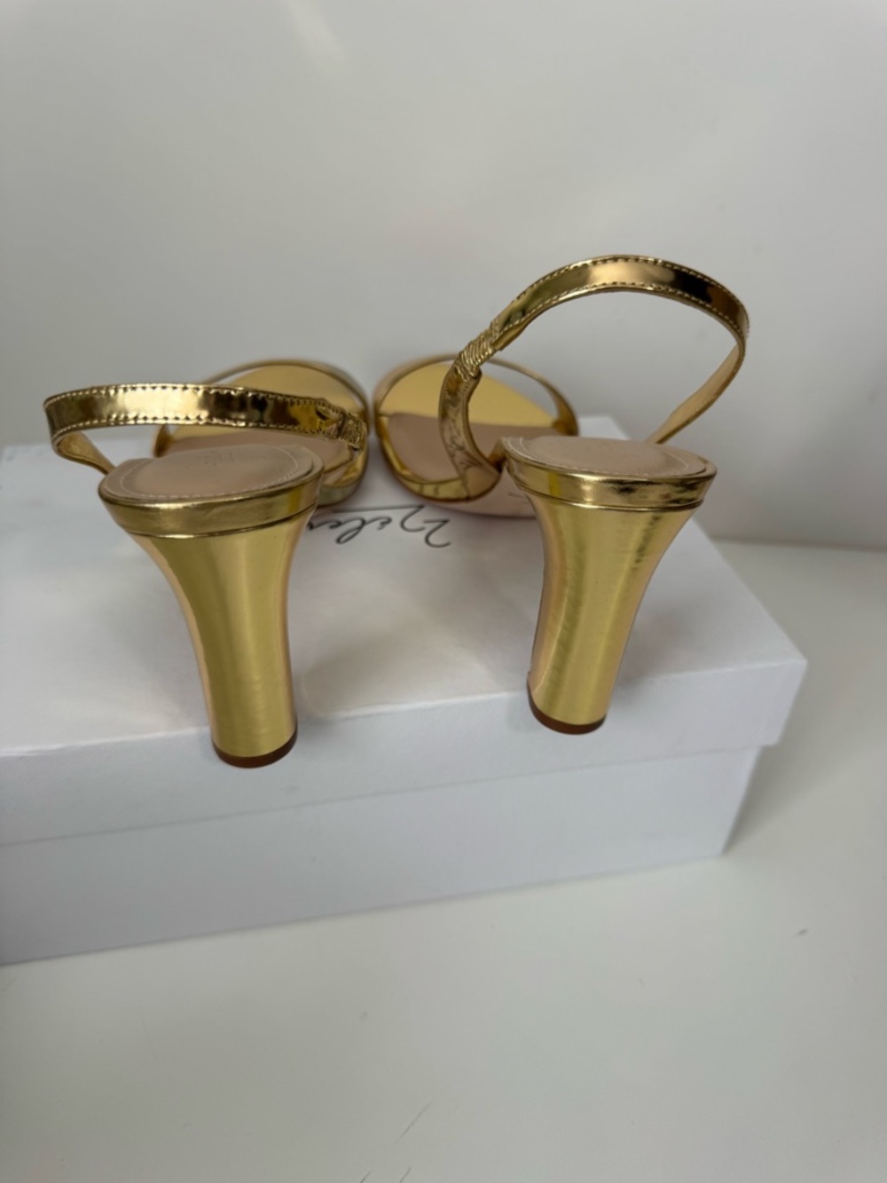 22ÉLEVÉ Women's Slingback 85MM Leather Sandals - Gold US Size 10.5 New - Picture 4 of 6